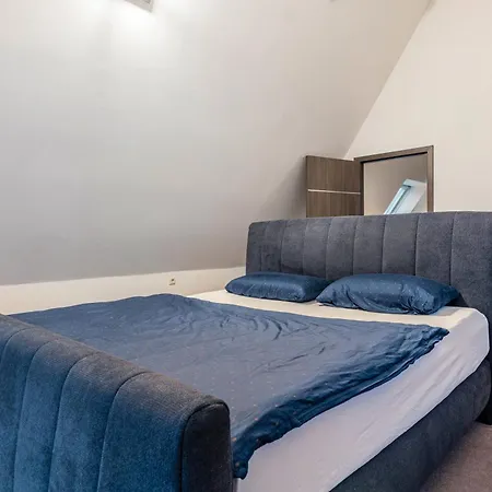 Lägenhet Luxury Lounge 150
